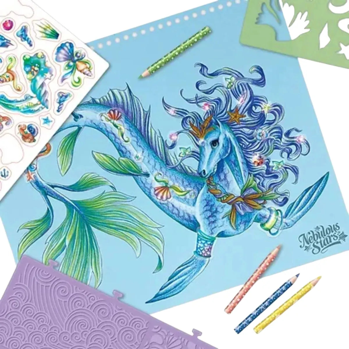 Páginas de bocetos azules del cuaderno Nebulous Stars con caballos fantásticos a medio colorear