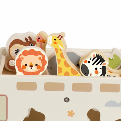Animales de madera encima del Camión Aventuras en la Pradera de Classic World