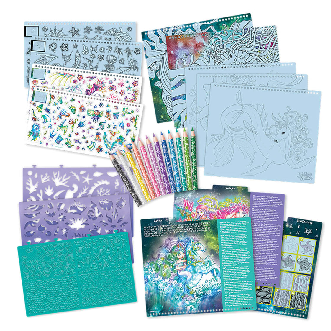 Detalle del contenido del cuaderno Nebulous Stars: plantillas, lápices, pegatinas y páginas de bocetos