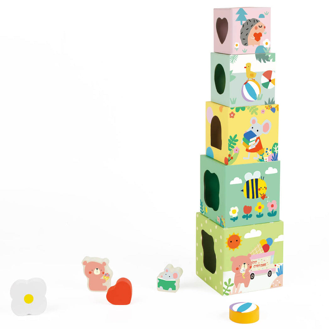 Torre apilada de los Cubos apilables con formas de madera para clasificar de Classic World