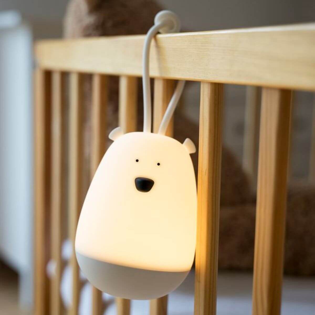 Lámpara de silicona Oso Blanco con colgador y control remoto
