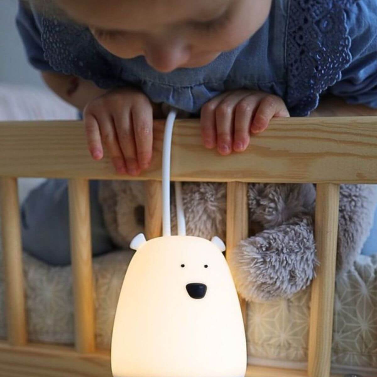 Lámpara de silicona Oso Blanco con colgador y control remoto