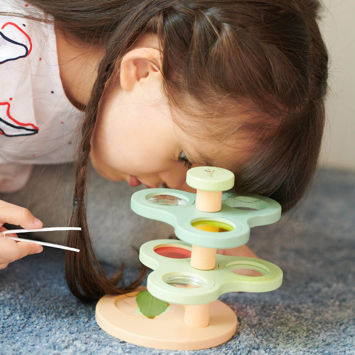 juguete de exploración infantil para observar elementos de la naturaleza